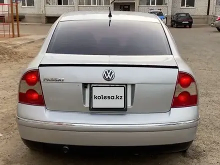 Volkswagen Passat 2002 годаүшін2 300 000 тг. в Уральск