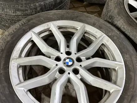 Оригинальные диски BMW X5 G05 R19 за 200 000 тг. в Костанай – фото 2