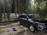 Kia Sorento 2017 годаүшін5 500 000 тг. в Актобе – фото 2