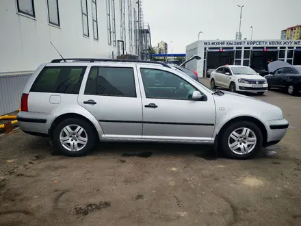 Volkswagen Golf 2002 года за 2 400 000 тг. в Алматы – фото 2