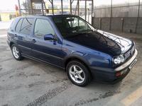 Volkswagen Golf 1993 года за 1 600 000 тг. в Есик