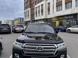 Toyota Land Cruiser 2017 года за 31 000 000 тг. в Астана