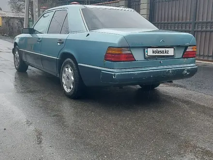 Mercedes-Benz E 230 1992 года за 920 000 тг. в Талдыкорган – фото 8