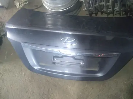 Крышка багажника в оригинале бу за 100 000 тг. в Алматы