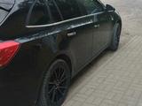 Chevrolet Cruze 2013 года за 5 500 000 тг. в Актобе – фото 4