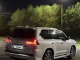 Lexus LX 570 2017 годаүшін42 000 000 тг. в Усть-Каменогорск