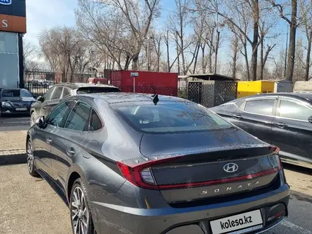Hyundai Sonata 2021 годаүшін12 990 000 тг. в Алматы – фото 2