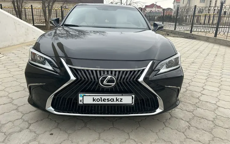 Lexus ES 200 2020 года за 22 000 000 тг. в Актау