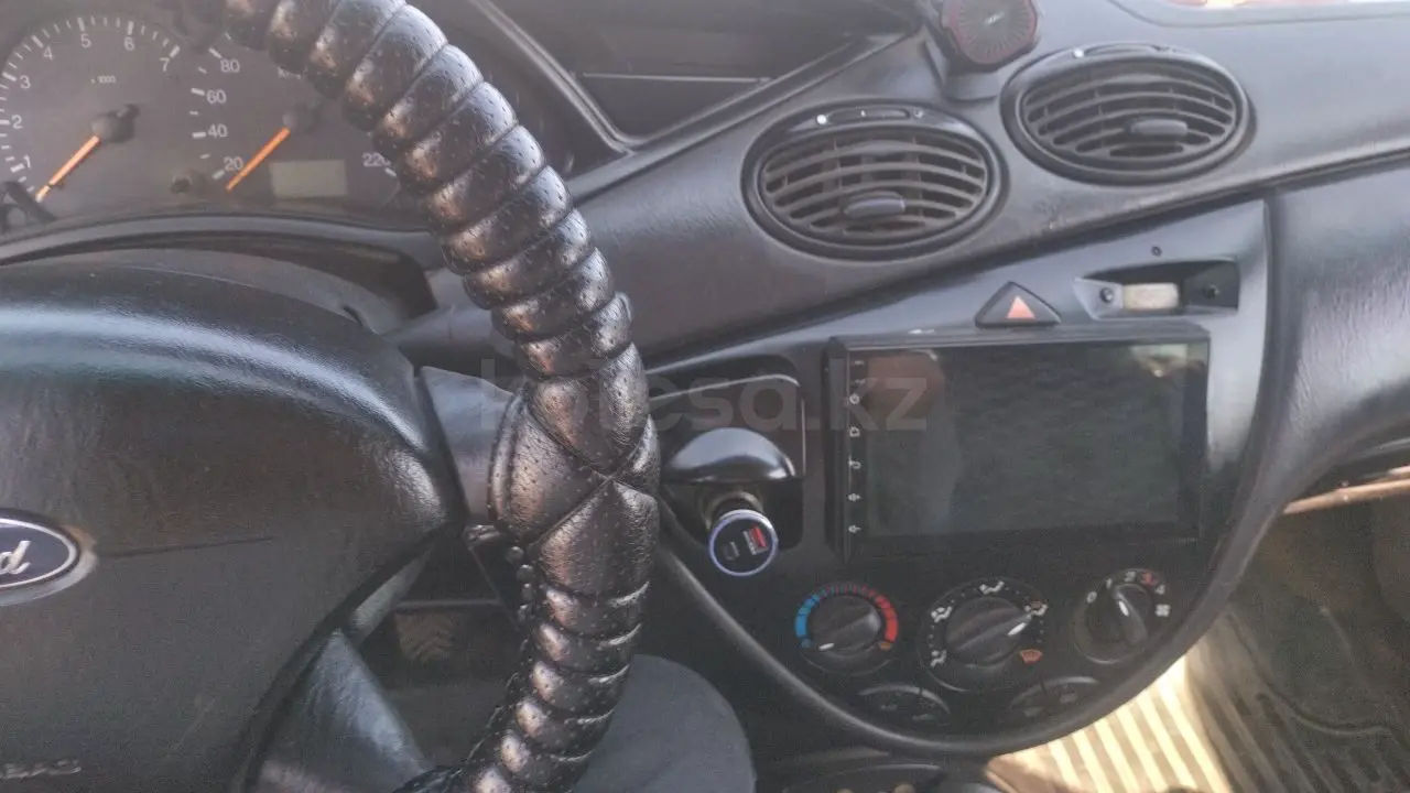 Ford Focus, 2003