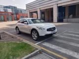 Infiniti FX35 2008 года за 9 600 000 тг. в Астана – фото 2