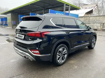 Hyundai Santa Fe 2020 года за 13 700 000 тг. в Алматы – фото 4