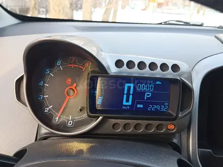 Chevrolet Aveo 2013 года за 3 100 000 тг. в Алматы – фото 11