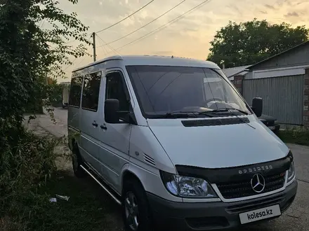 Mercedes-Benz Sprinter 2003 года за 4 200 000 тг. в Алматы – фото 2