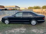 Mercedes-Benz E 320 1999 годаүшін2 100 000 тг. в Атырау