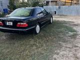 Mercedes-Benz E 320 1999 годаүшін2 100 000 тг. в Атырау – фото 2