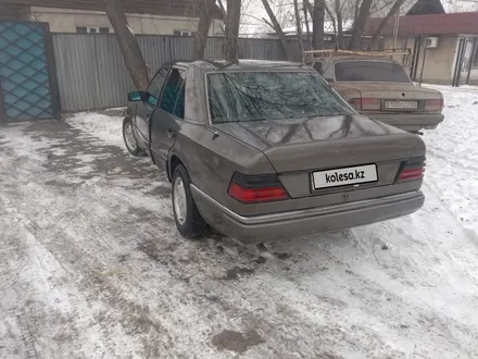 Mercedes-Benz E 230 1990 года за 800 000 тг. в Шелек – фото 7