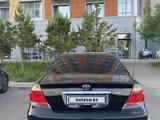 Toyota Camry 2004 годаүшін5 900 000 тг. в Астана – фото 4