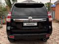 Toyota Land Cruiser Prado 2017 года за 19 000 000 тг. в Актобе – фото 15