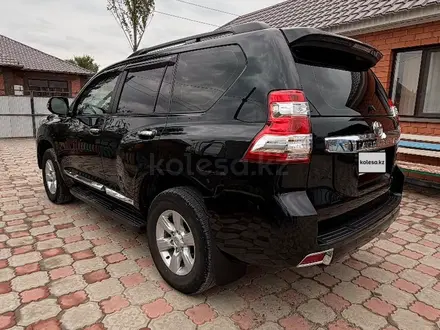 Toyota Land Cruiser Prado 2017 года за 19 000 000 тг. в Актобе – фото 2