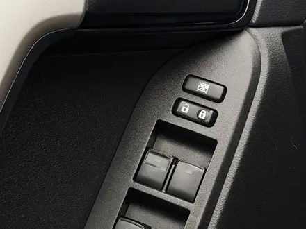 Toyota Land Cruiser Prado 2017 года за 19 000 000 тг. в Актобе – фото 27