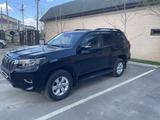 Toyota Land Cruiser Prado 2023 года за 28 600 000 тг. в Атырау