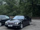 Mercedes-Benz E 320 1998 года за 3 000 000 тг. в Тараз