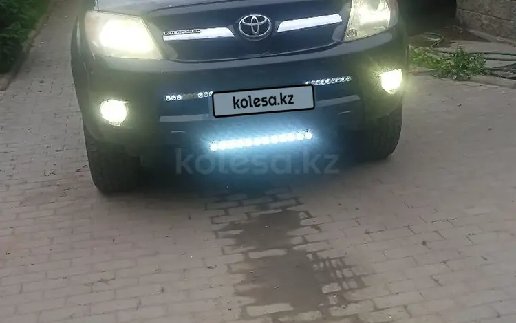Toyota Hilux 2007 года за 9 000 000 тг. в Алматы