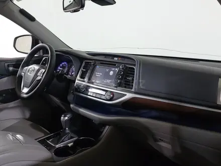 Toyota Highlander 2016 года за 16 100 000 тг. в Шымкент – фото 15