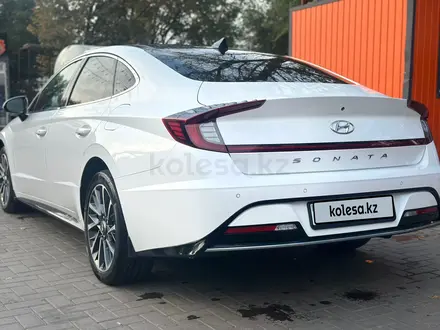 Hyundai Sonata 2023 года за 14 500 000 тг. в Алматы – фото 3