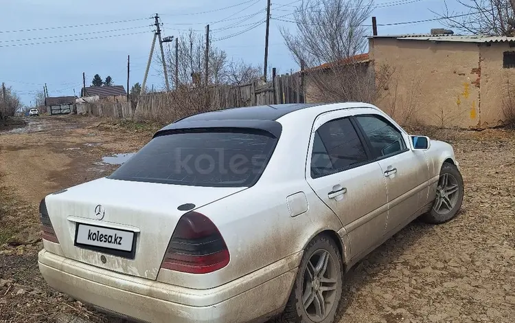 Mercedes-Benz C 180 1995 года за 1 600 000 тг. в Кокшетау