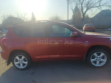 Toyota RAV4 2006 года за 6 100 000 тг. в Усть-Каменогорск – фото 8