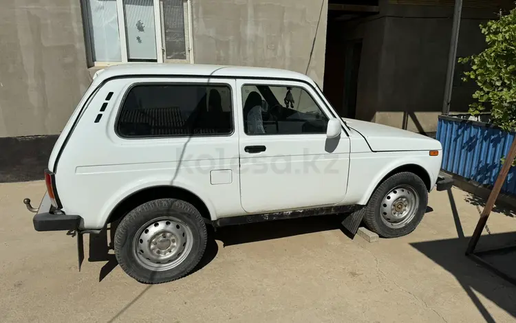 ВАЗ (Lada) Lada 2121 2015 годаүшін1 800 000 тг. в Атырау