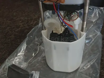 Топливный насос низкого давления за 25 000 тг. в Астана