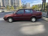 Volkswagen Vento 1993 годаfor2 300 000 тг. в Астана – фото 4