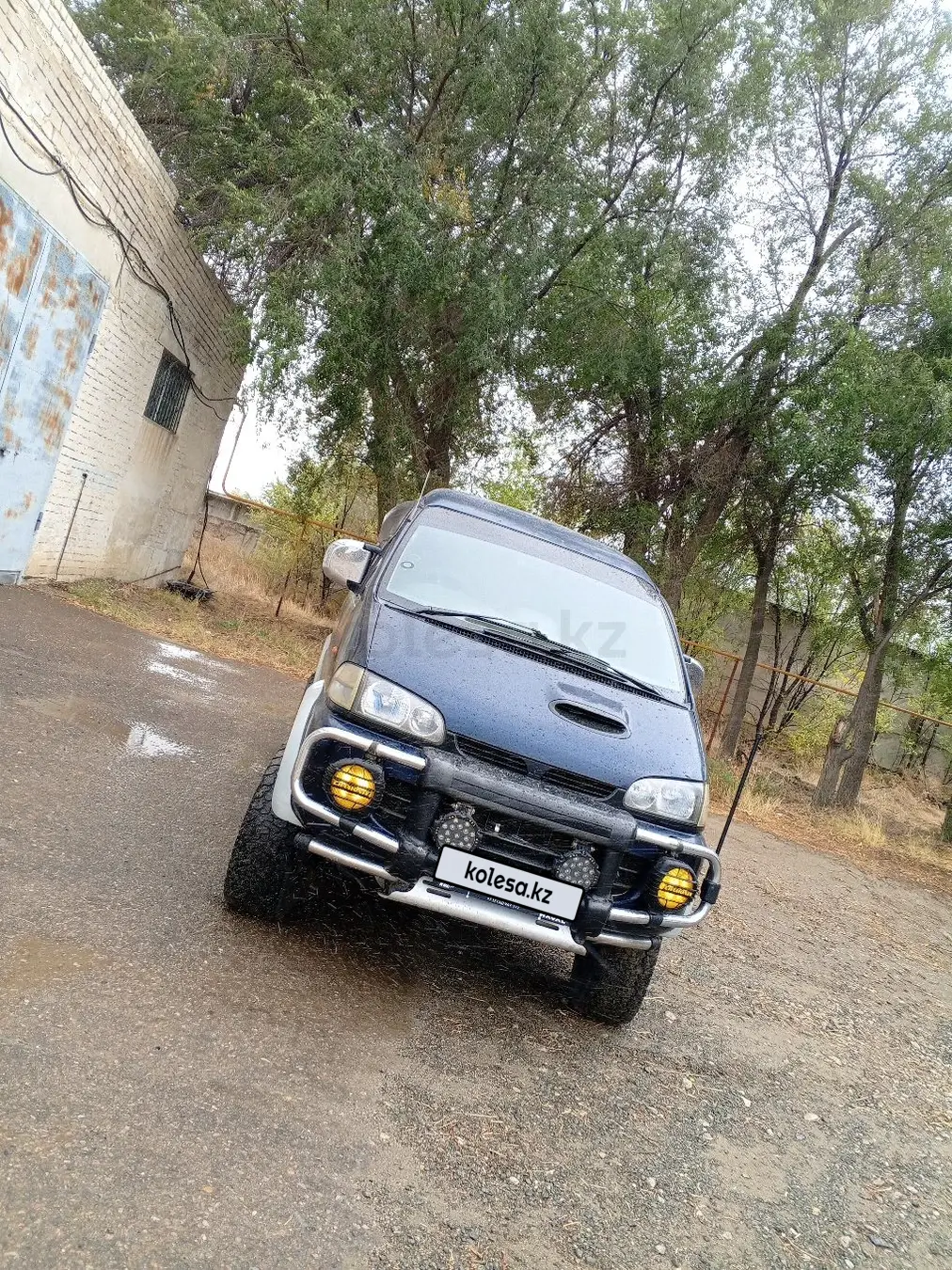 Mitsubishi Delica, 1995
