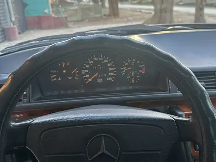 Mercedes-Benz E 220 1995 года за 3 200 000 тг. в Туркестан – фото 11