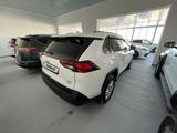 Toyota RAV4 2021 года за 18 500 000 тг. в Актау – фото 4