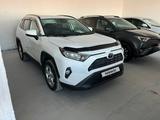 Toyota RAV4 2021 года за 18 500 000 тг. в Актау