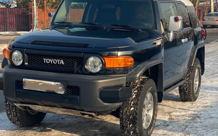 Toyota FJ Cruiser 2008 года за 13 500 000 тг. в Алматы