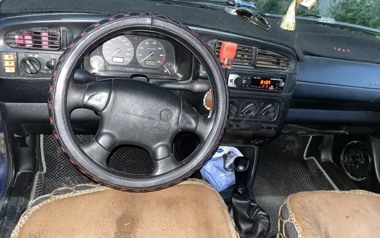 Volkswagen Vento 1993 года за 800 000 тг. в Экибастуз