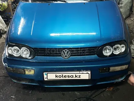 Volkswagen Golf 1995 года за 1 500 000 тг. в Жезказган – фото 2