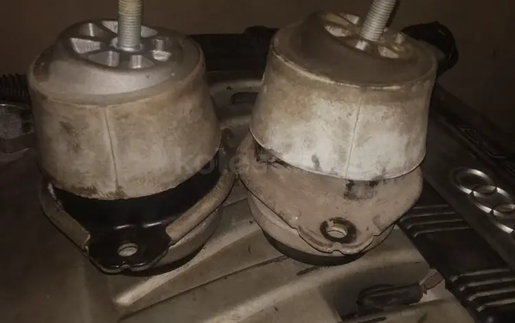 Подушки двигателя Touareg за 10 000 тг. в Караганда