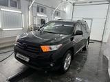 Toyota Highlander 2012 года за 11 800 000 тг. в Актобе – фото 4