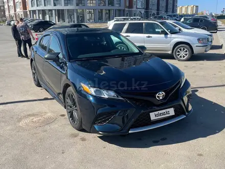 Toyota Camry 2018 года за 9 500 000 тг. в Астана – фото 9