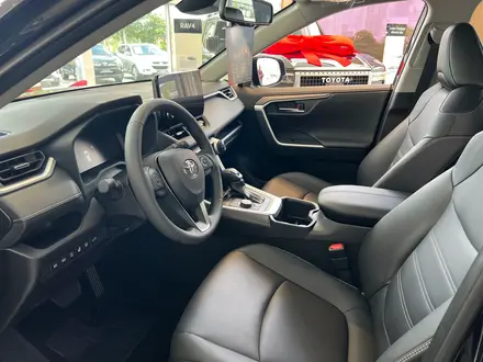 Toyota RAV4 Luxe+ 2025 года за 22 220 000 тг. в Щучинск – фото 7