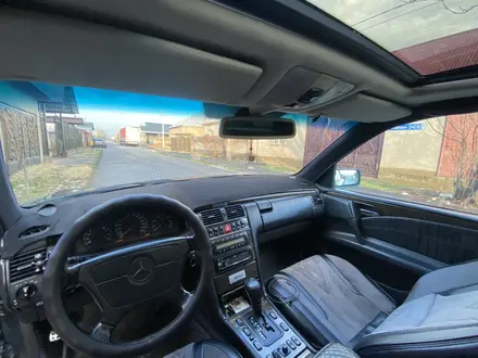 Mercedes-Benz E 280 1998 года за 3 500 000 тг. в Шымкент – фото 2