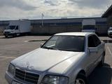 Mercedes-Benz C 220 1995 года за 1 600 000 тг. в Алматы