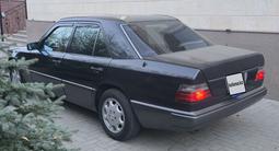 Mercedes-Benz E 300 1992 года за 2 000 000 тг. в Актобе – фото 3