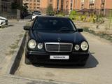 Mercedes-Benz E 320 1999 годаүшін3 100 000 тг. в Казалинск