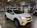 Toyota RAV4 2017 года за 14 500 000 тг. в Астана